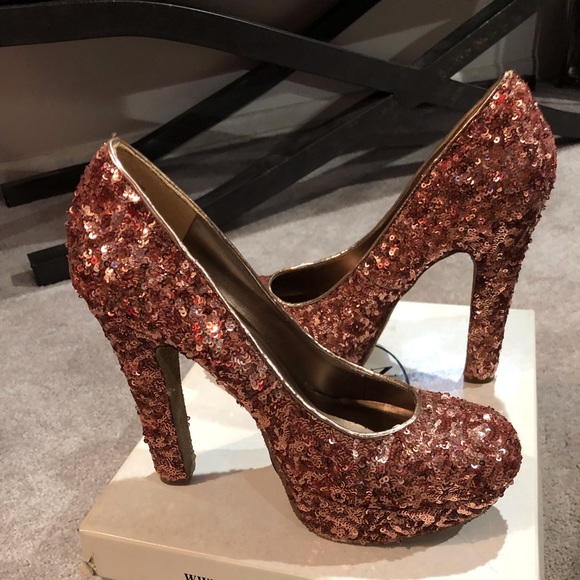 Shoes - Picture 1 of 7